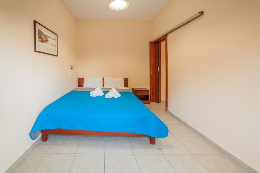 Sintrivanis Resort Beach Paralía Skotínis エクステリア 写真