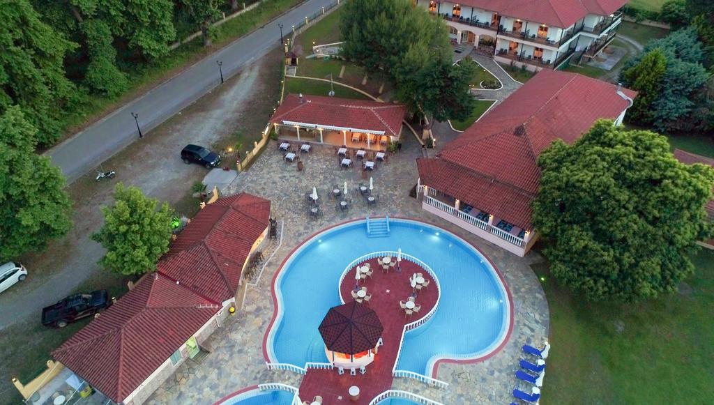 Sintrivanis Resort Beach Paralía Skotínis エクステリア 写真