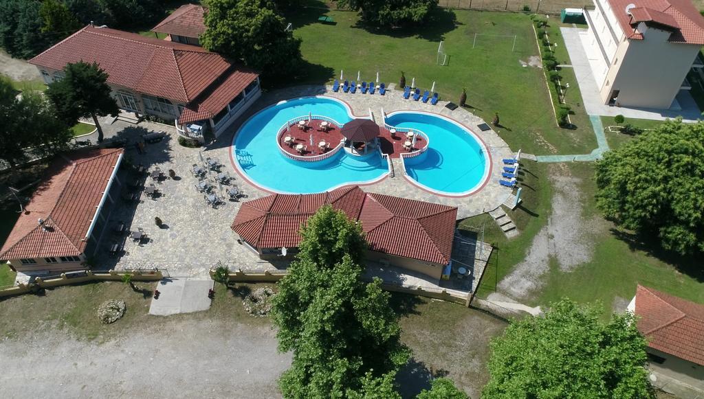 Sintrivanis Resort Beach Paralía Skotínis エクステリア 写真