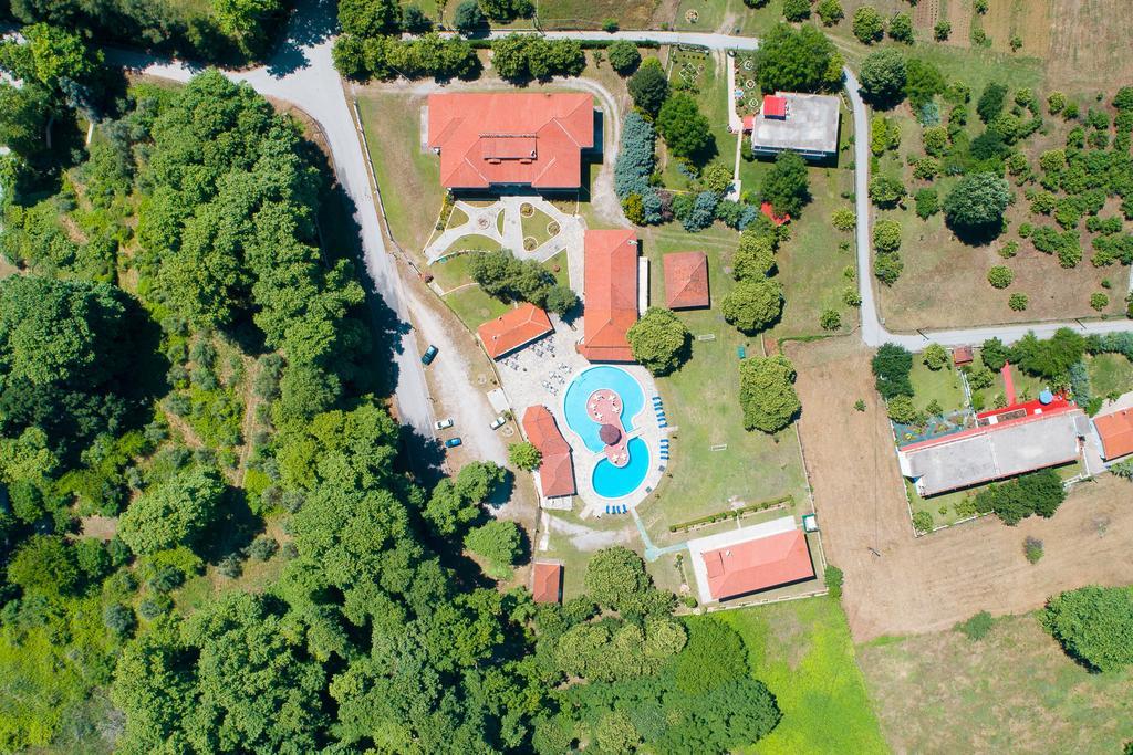 Sintrivanis Resort Beach Paralía Skotínis エクステリア 写真